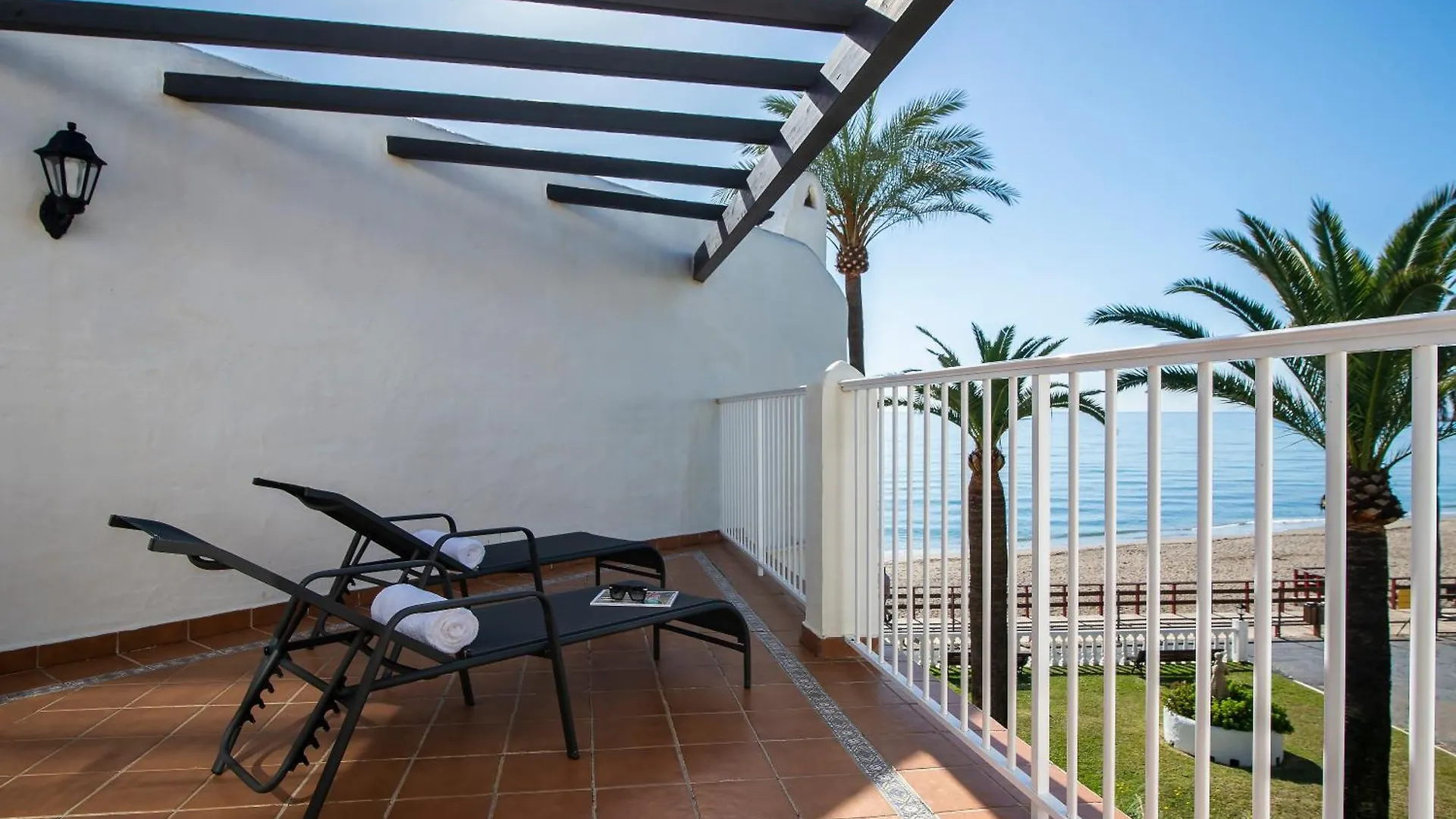 Sitio de Calahonda Macdonald Leila Playa Resort דירה